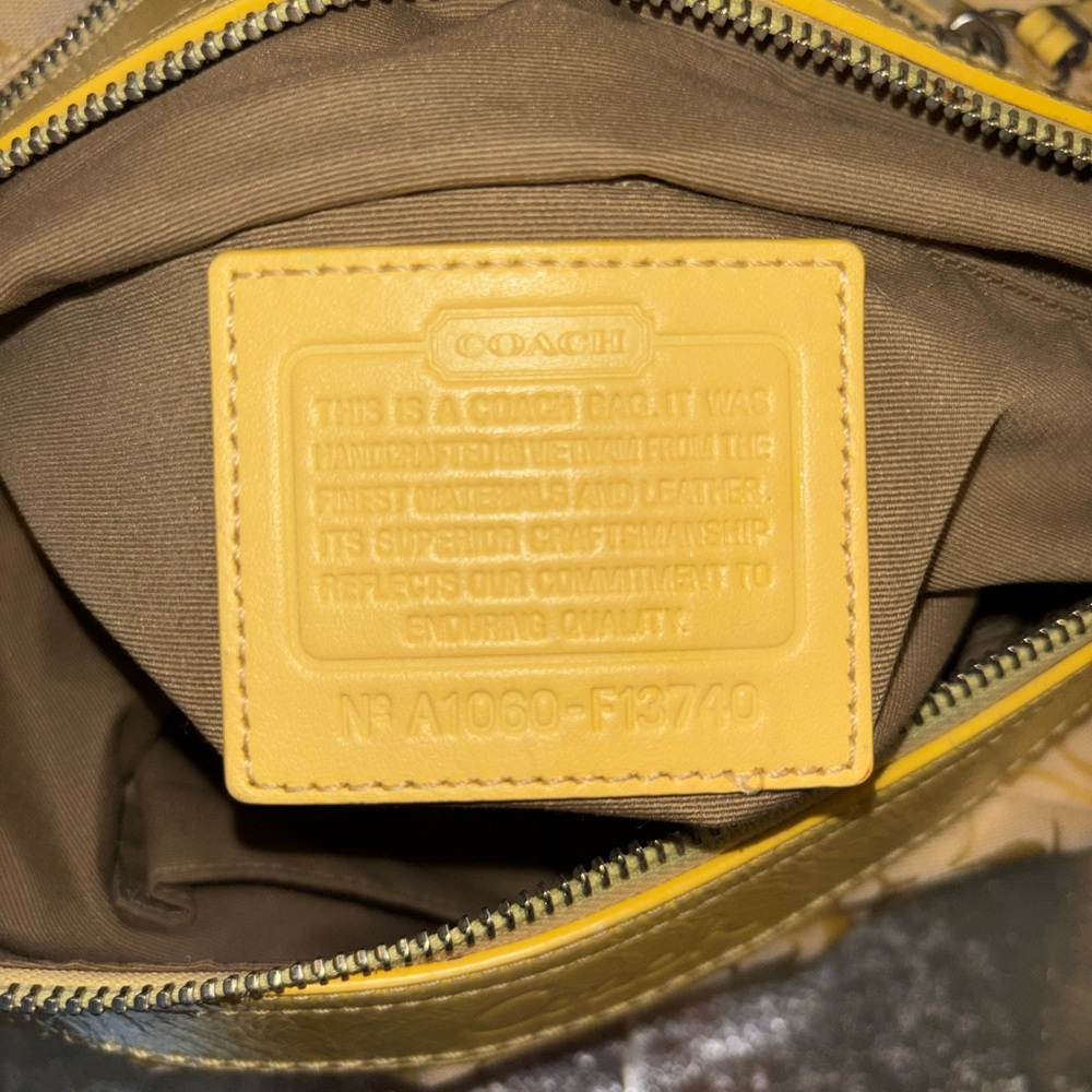 Coach Soho Pleated Yellow Signature Hobo Shoulder Bag 2010 - Picture 9 of 9